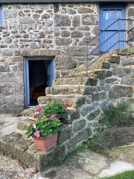 Barn Conversion In Zennor Holiday home